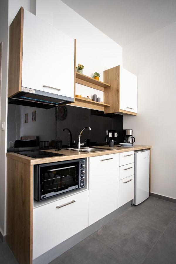 Volos Nest Apartment Bagian luar foto
